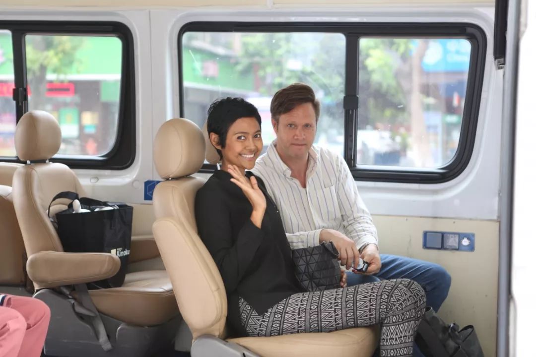 ny04_574117.jpg d15.jpg